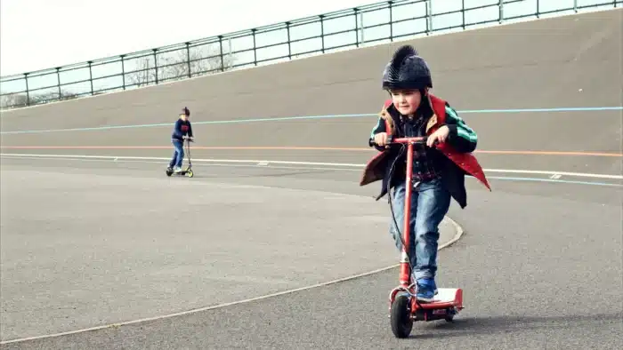 choisir trottinette électrique enfant
